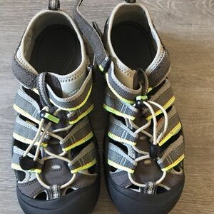 Keen Gray and Yellow Athletic Sandals Size6